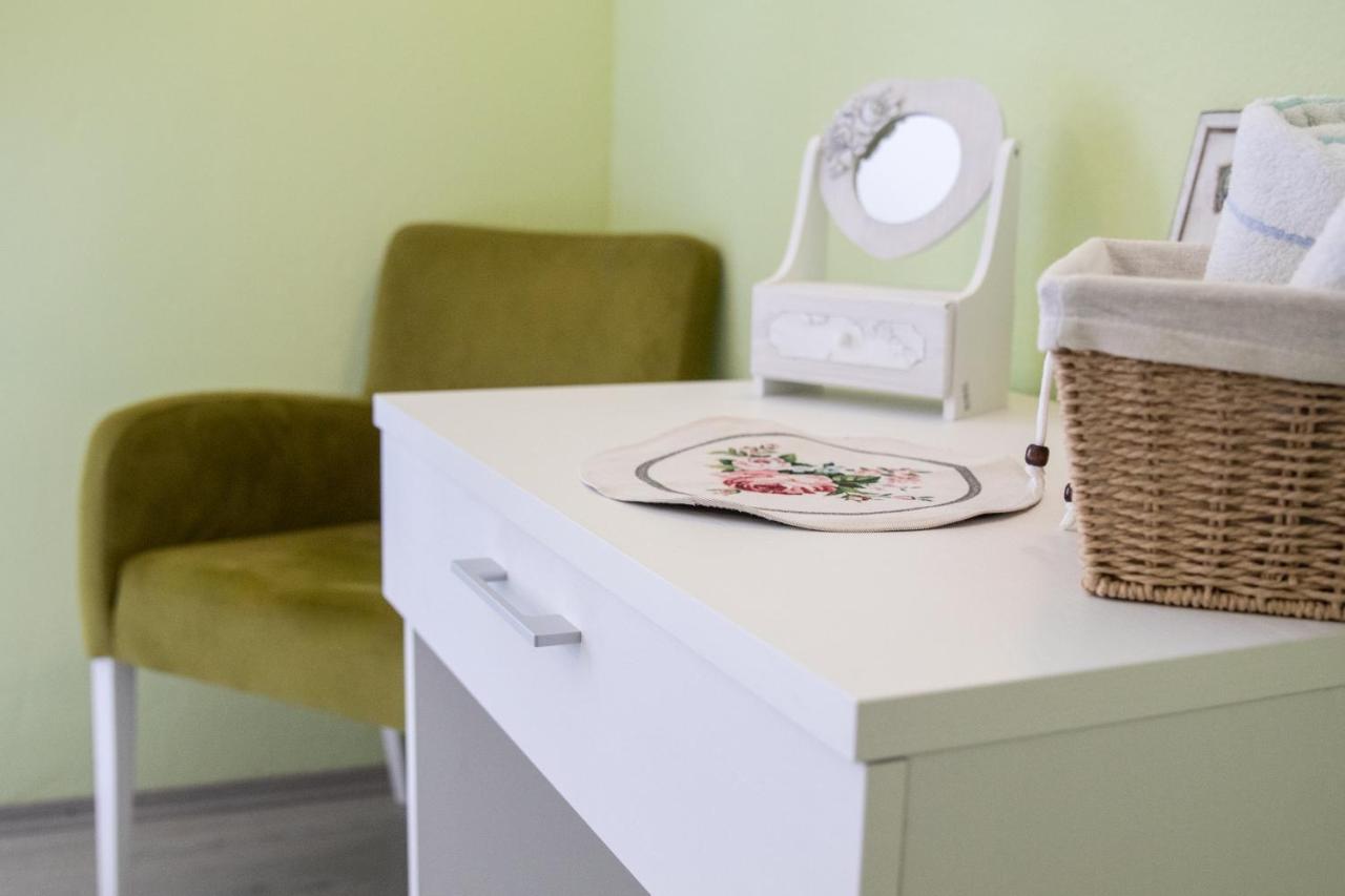 Apartment Jelena 몰루나트 외부 사진